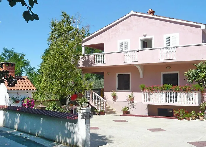 Apartments Ljilja In Privlaka, Near Sandy Beach