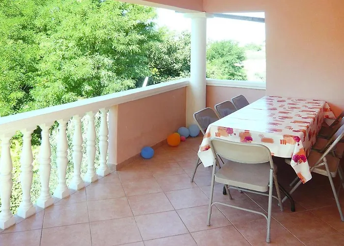 Apartments Ljilja In Privlaka, Near Sandy Beach